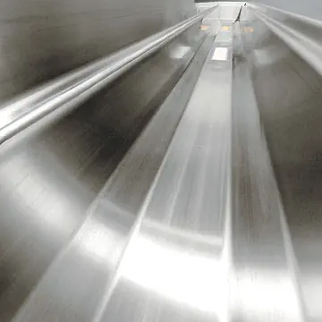 Easy clean overflow channel