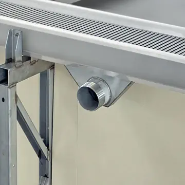 Suction from the overflow channel